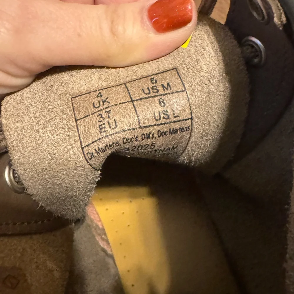 Dr. Martens Black and Brown Leather Boots - Picture 4 of 4